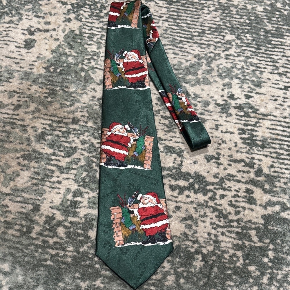 Men's Necktie Hallmark Yule Tie Greetings Santa Chimney Holiday Christmas Theme